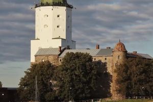 Выборг, парк МОНРЕПО - автобусная экскурсия из Санкт-Петербурга